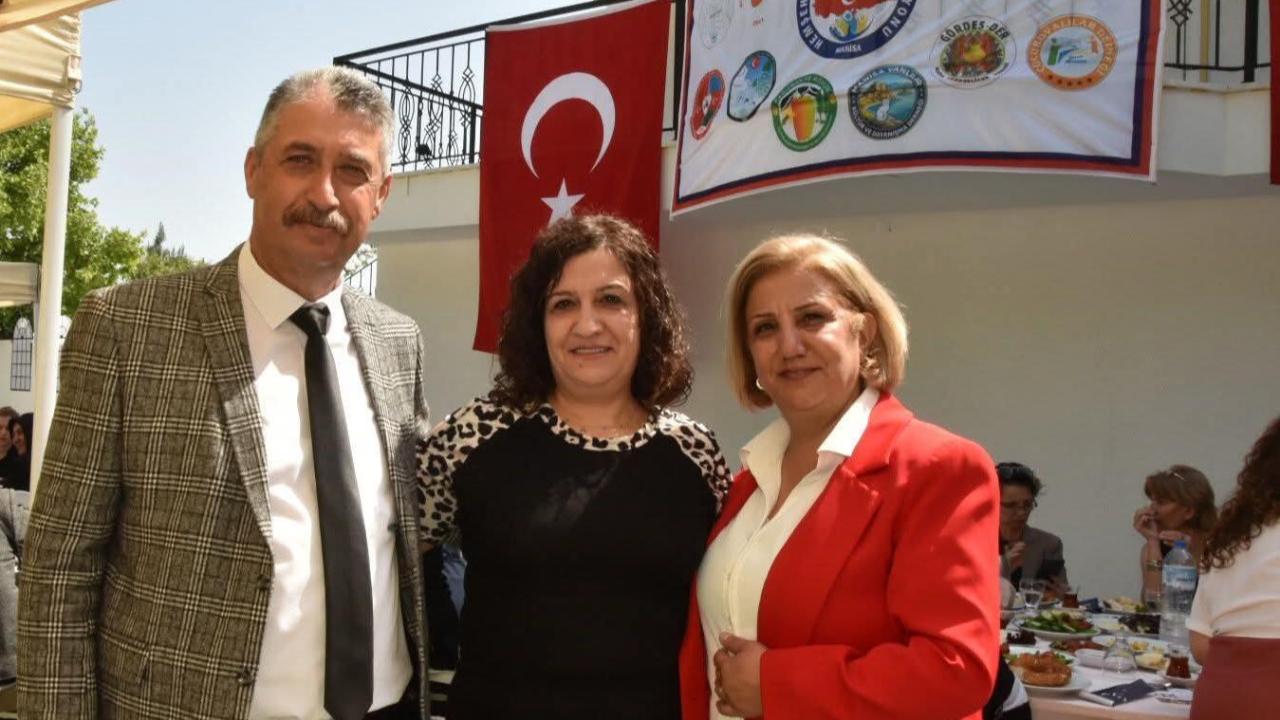 Manisa’da Anneler Günü’ne Anlamlı Kutlama