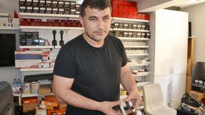Cep Telefonu Kullanıcılarına Hayati 'Yaz' Uyarısı: "Gece Şarjda Bırakmayın, Arabada Unutmayın!"