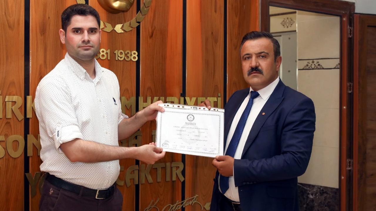 Cuma Mahallesi’nde Muhtarlık Seçimini Nadir German Kazandı