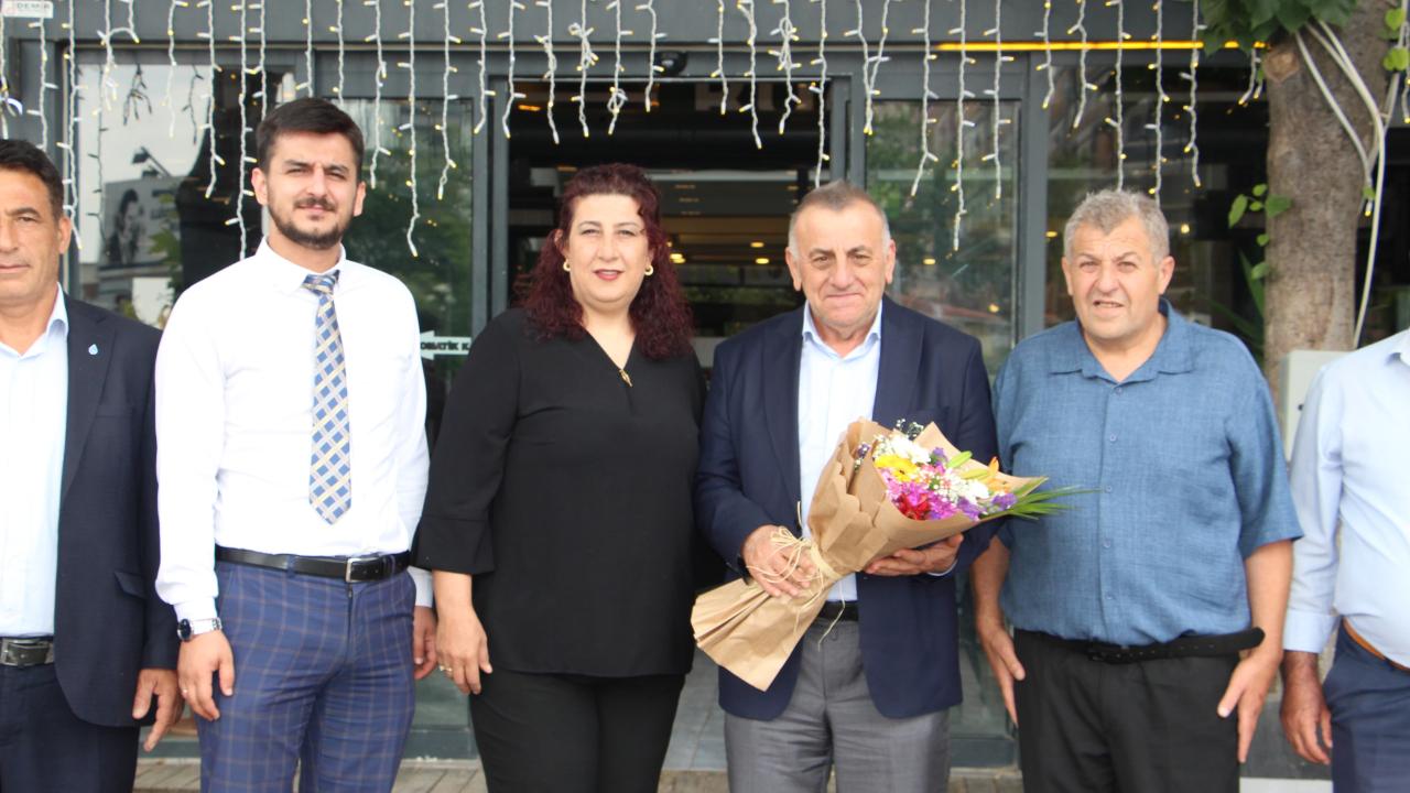 DEVA Partisi Genel Başkan Yardımcısı Mehmet Erdoğan Turgutlu’da Vatandaşlarla Buluştu