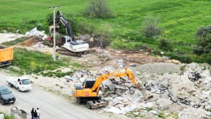 Manisa'da Kaçak Moloz Döken Kuruma Ağır Ceza