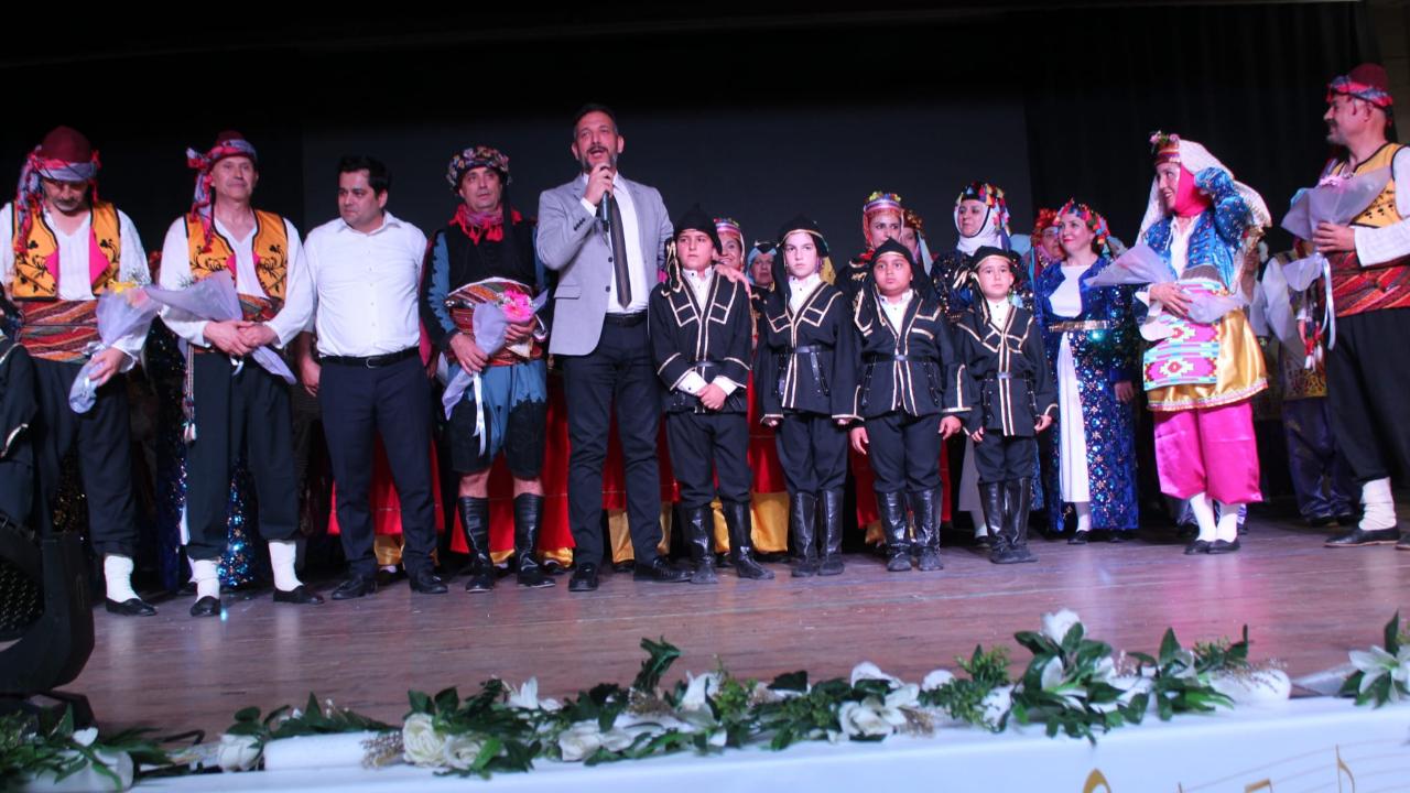 Manisa’da Öğretmenler Sahnede Devleşti: “Maarif” ile Kültür Köprüsü Kuruldu