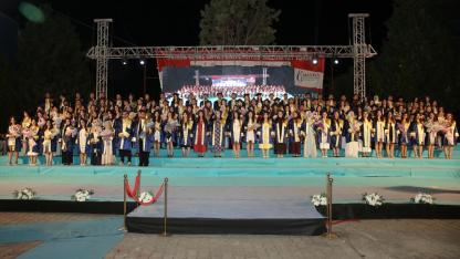 MCBÜ’de Sağlık Profesyonelleri Mezuniyetle Umuda ve Şifaya İlk Adımı Attı