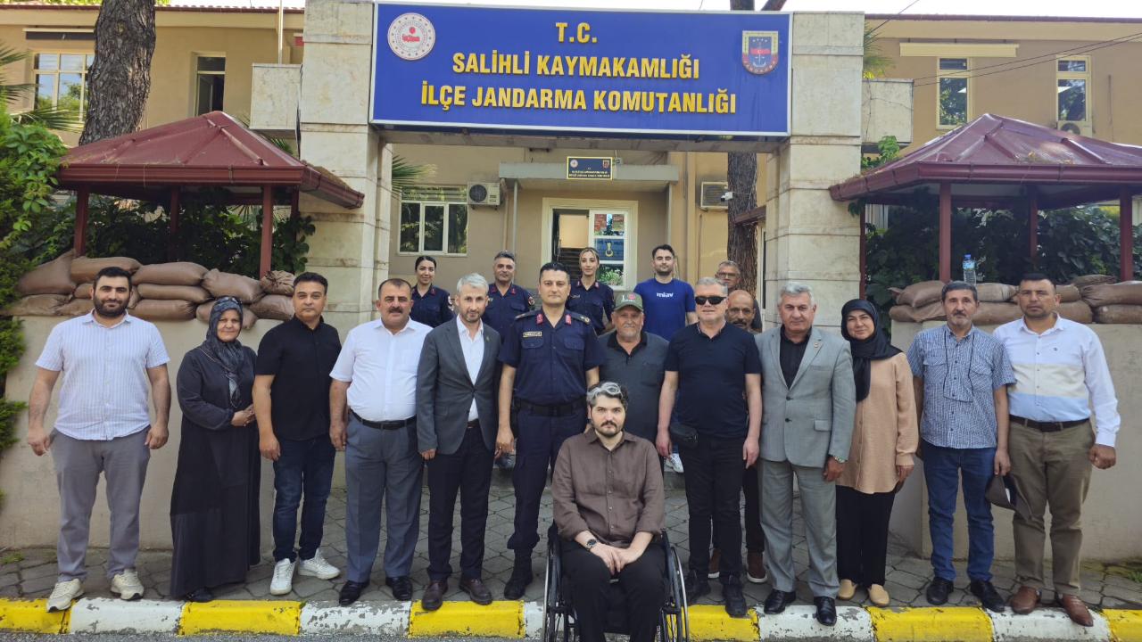 ŞEHİT AİLELERİNDEN KOMUTAN KARAASLAN’A VEFA ZİYARETİ