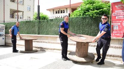 Şehzadeler’de Yol ve Kaldırım İşgallerine Sıkı Denetim