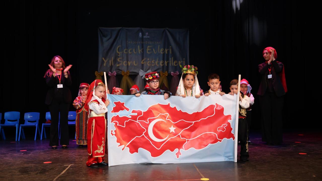 Şehzadeler’in Minikleri Mezuniyet Coşkusu Yaşadı