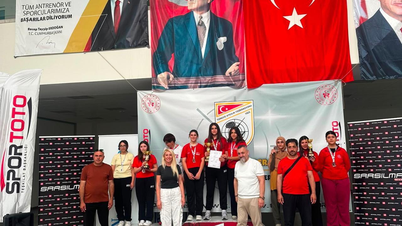 Manisalı Atıcılar Türkiye Şampiyonu Oldu, Türkiye Rekoru Kırdı