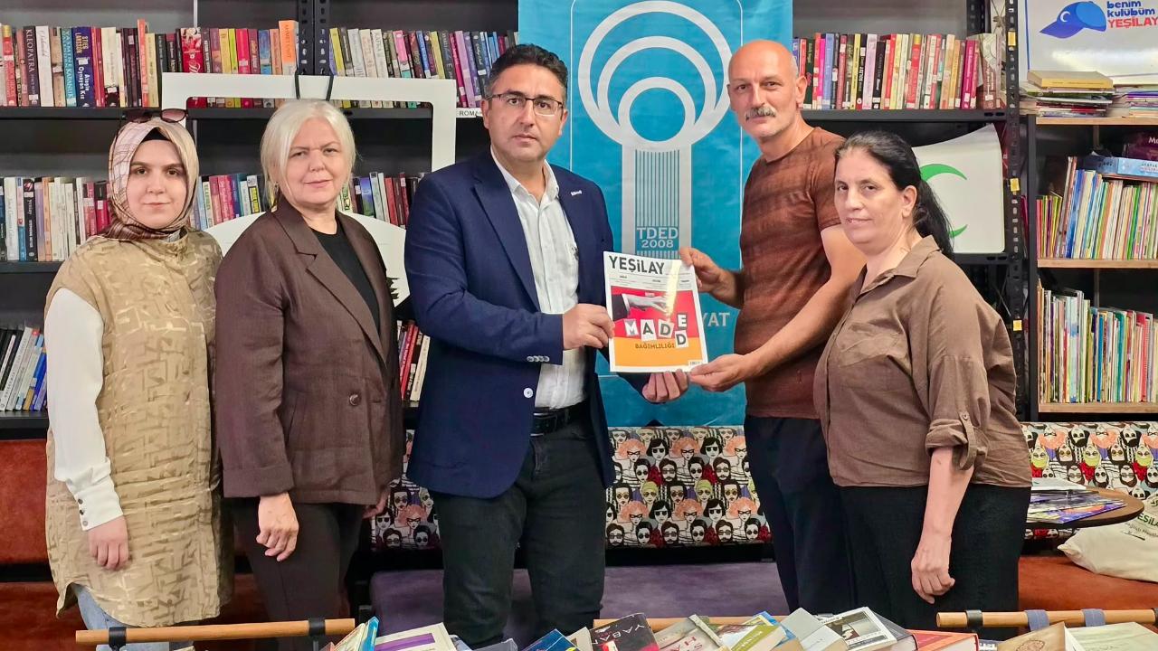 TDED MANİSA'DAN YEŞİLAY'A ANLAMLI KİTAP DESTEĞİ
