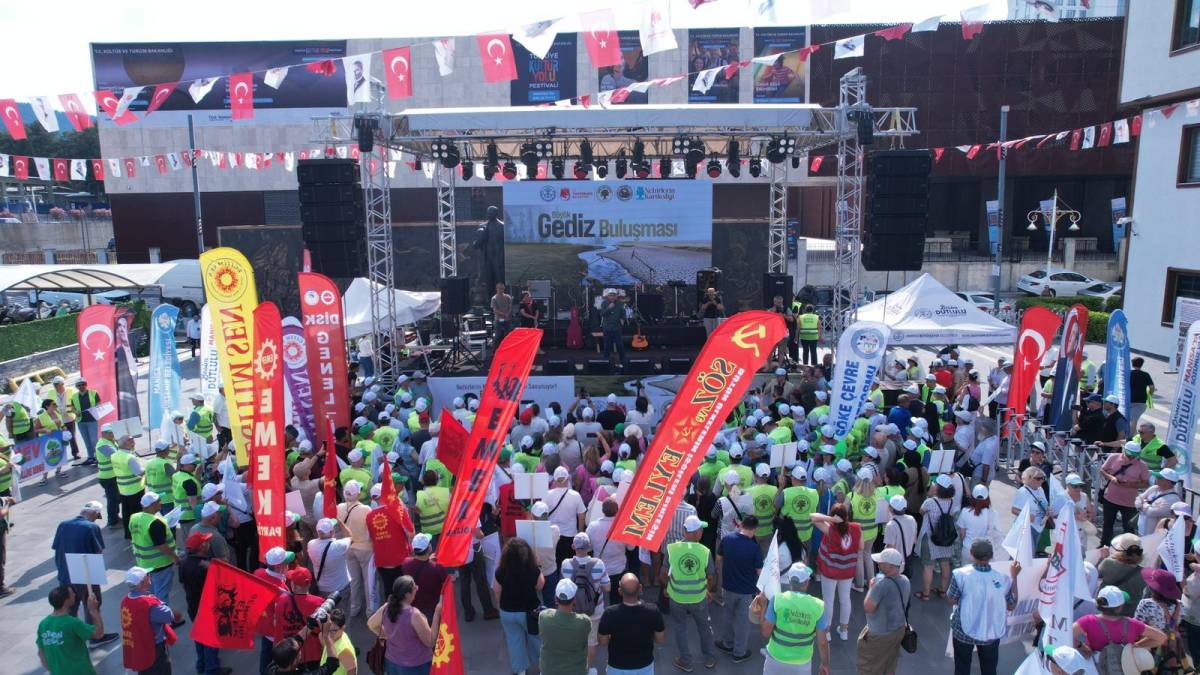 Gediz İçin Tek Ses: Binlerce Kişi Büyük Gediz Buluşması’nda Bir Araya Geldi