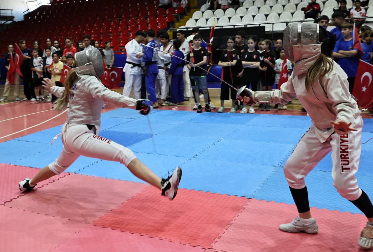 Manisa'da GSB Spor Okulları'nda 36 Branşta Ücretsiz Yaz Dönemi Eğitimleri Başladı