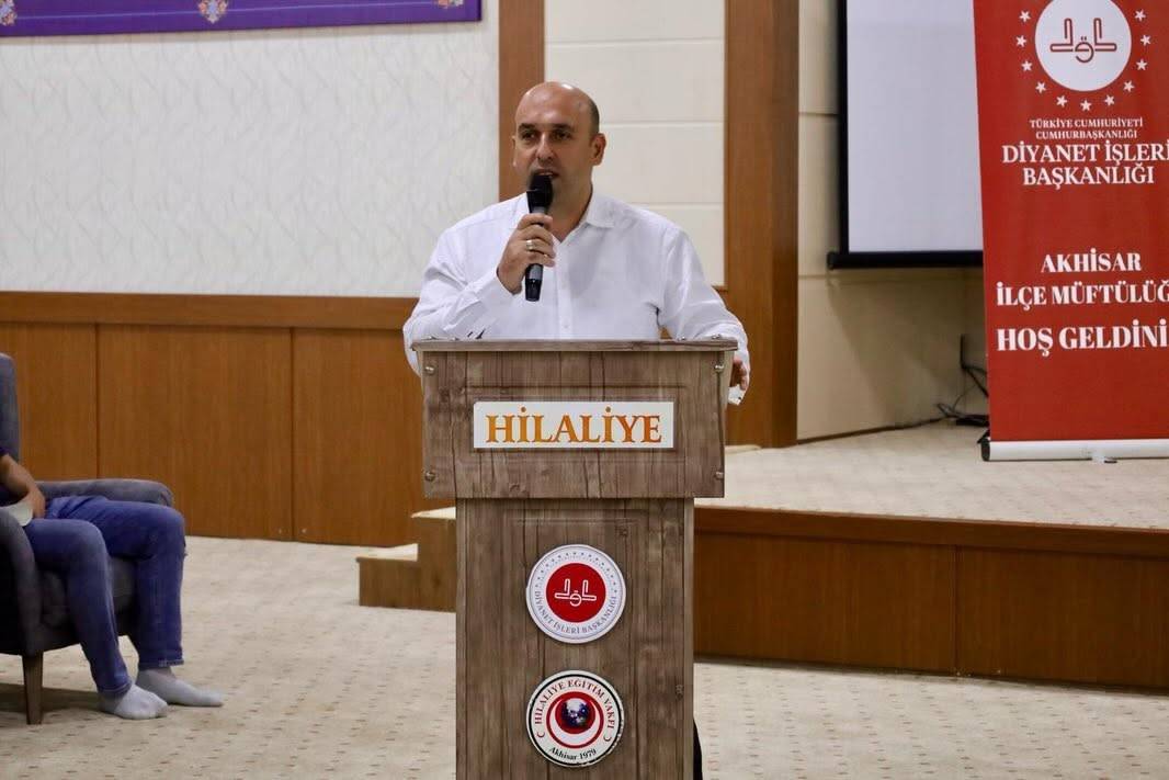 Akhisarlı Başpehlivanlar Kırkpınar'a Dualarla Uğurlandı