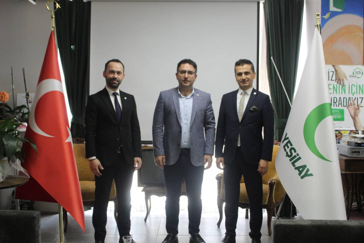Manisa’da Yeşilay ve Ziraat Katılım İş Birliği: “Bağımsız Kart” Tanıtıldı
