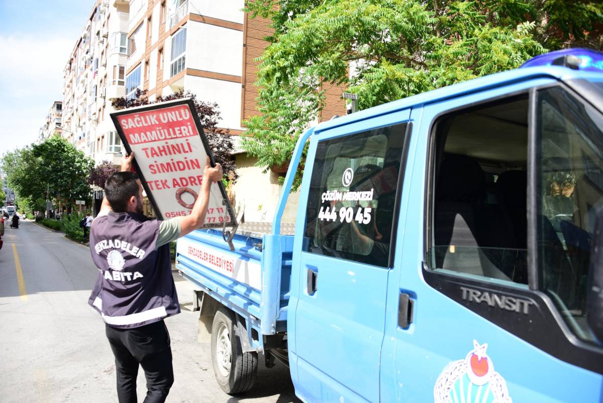 Şehzadeler’de Yol ve Kaldırım İşgallerine Sıkı Denetim