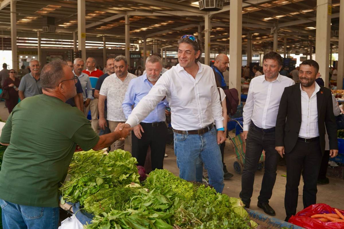 Sarayköy'de Tarım Gündemi: CHP'li Solakoğlu Üreticiyi Dinledi