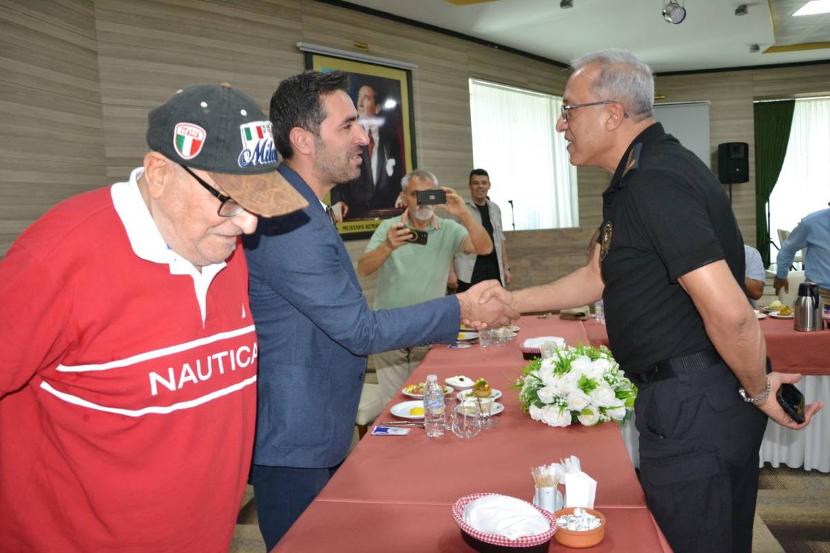 Manisa Emniyet Müdürü Adnan Karayel Basın Mensuplarıyla Buluştu
