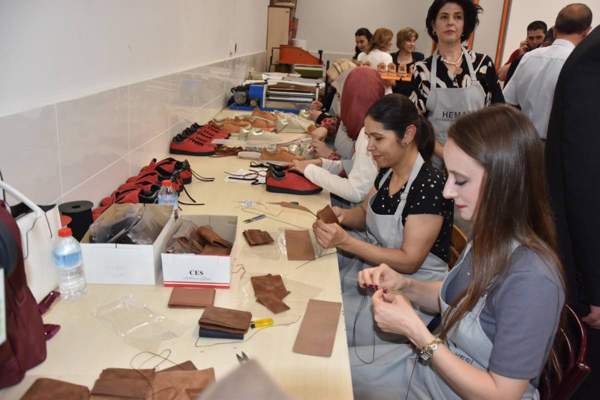 Gelenekten Geleceğe: Yunusemre’de El Emeği Sergisi