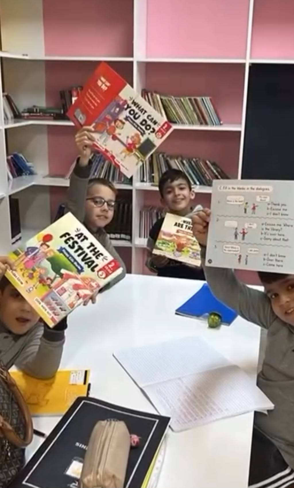Manisalı İngilizce Öğretmeninden Dikkat Çeken Manifesto: “Mücadeleye Devam, Teslim Olmayacağım”