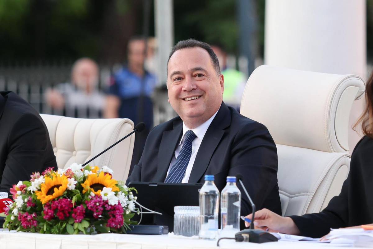 Başkan Dutlulu: “Tüm Manisa’nın Sorunlarını Çözmek İçin Çalışıyoruz”