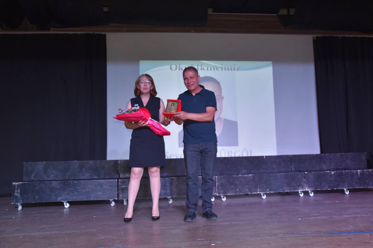 Hasan Türek Anadolu Lisesi’nde 20. Mezuniyet Coşkusu