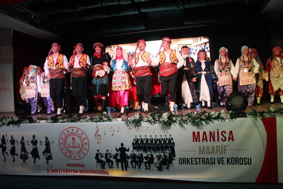 Manisa’da Öğretmenler Sahnede Devleşti: “Maarif” ile Kültür Köprüsü Kuruldu