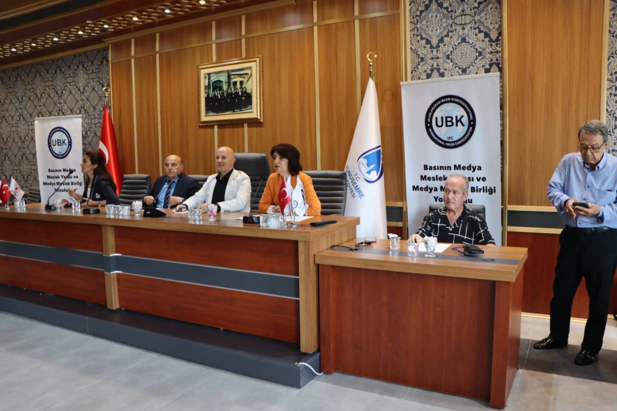 Manisa’da Medyanın Geleceği Masaya Yatırıldı