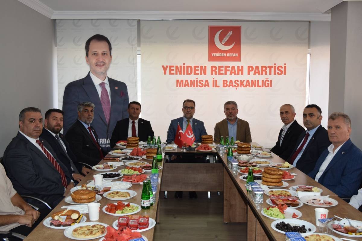 Yeniden Refah Partisi'nden Manisa'da Erken Seçim Çıkışı