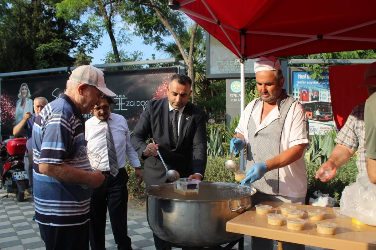Yeniden Refah Partisi Şehzadeler İlçe Başkanlığı'ndan 1.500 Kişilik Aşure İkramı